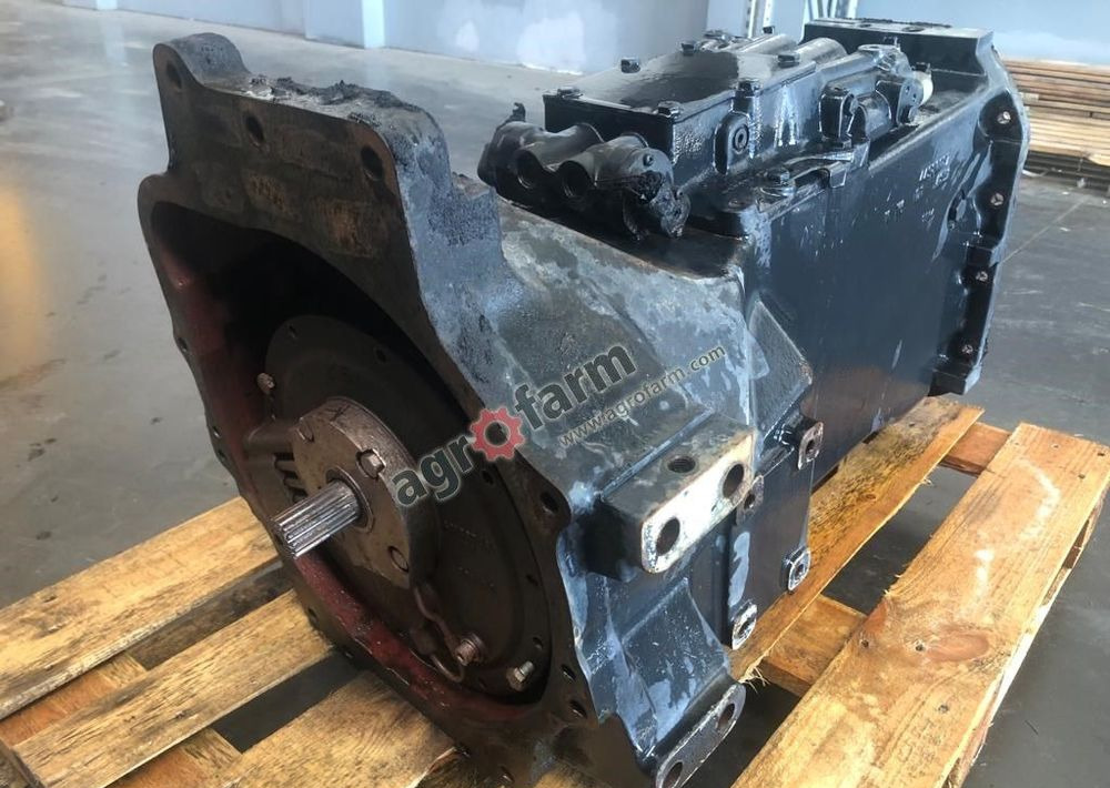 Skrzynia biegów New Holland TS100A 47132498 - Växellåda: bild 2 Skrzynia biegów New Holland TS100A 47132498 - Växellåda: bild 2