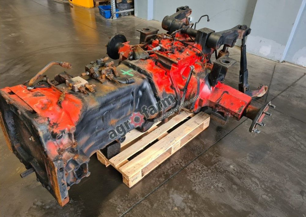 Skrzynia biegów, most tylny McCormick MTX 155 - Växellåda: bild 3 Skrzynia biegów, most tylny McCormick MTX 155 - Växellåda: bild 3