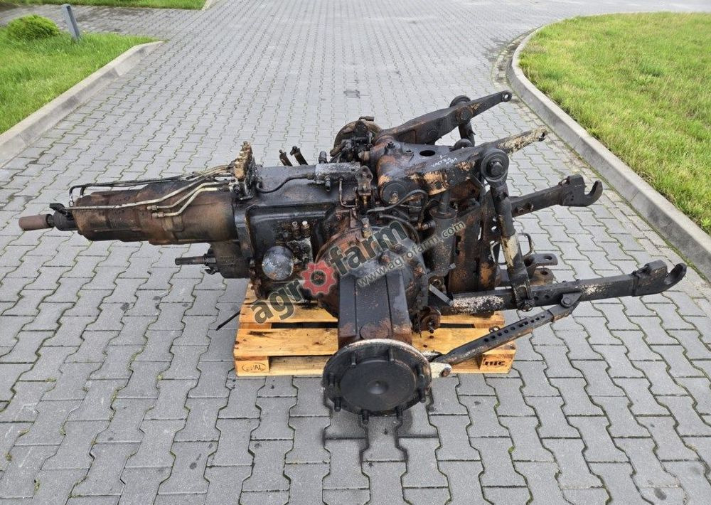 Skrzynia biegów, most tylny Valtra N91 TB07881 - Växellåda: bild 2 Skrzynia biegów, most tylny Valtra N91 TB07881 - Växellåda: bild 2