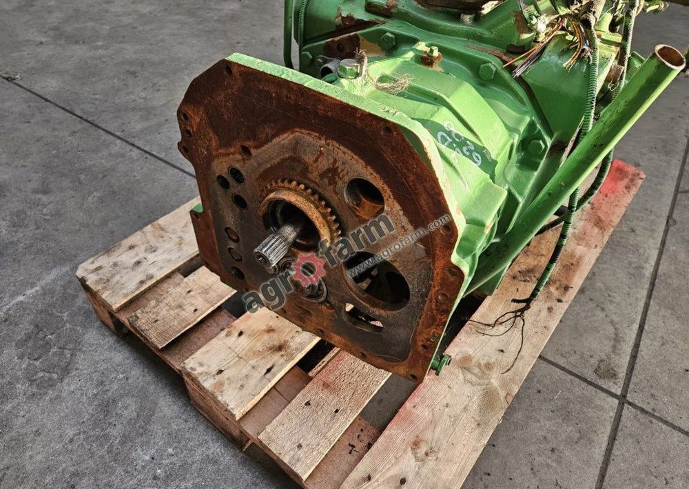 TYLNY MOST I SKRZYNIA BIEGÓW JOHN DEERE L113175 - Växellåda: bild 4 TYLNY MOST I SKRZYNIA BIEGÓW JOHN DEERE L113175 - Växellåda: bild 4