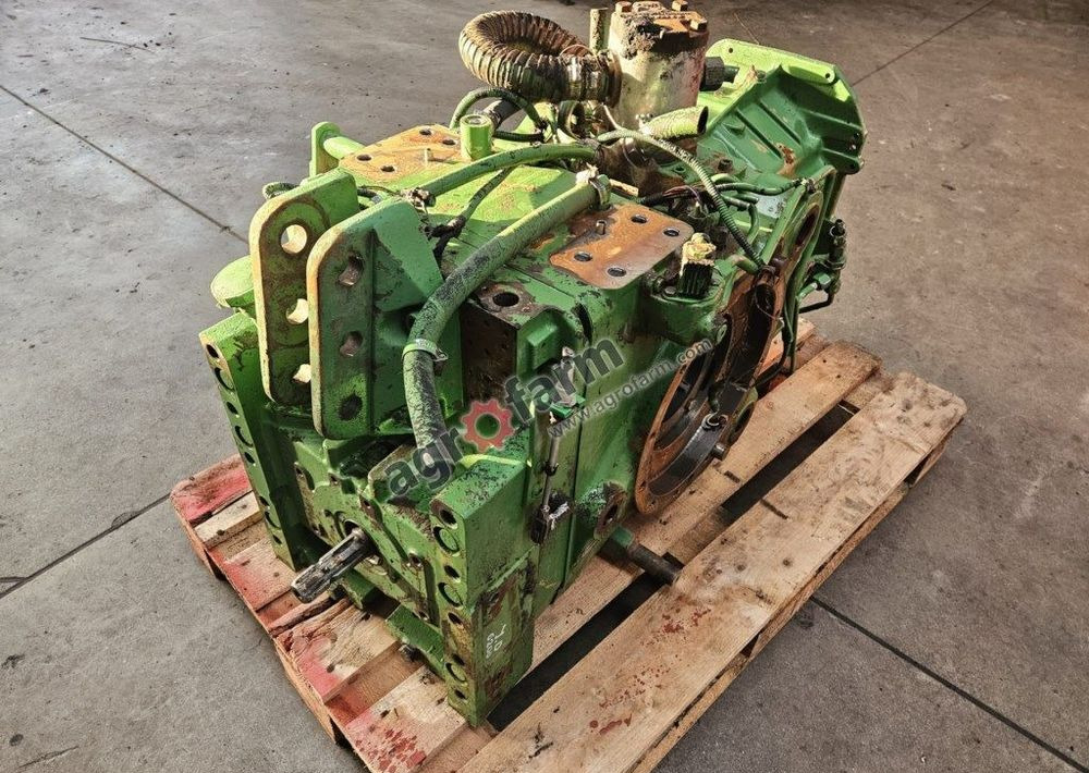 TYLNY MOST I SKRZYNIA BIEGÓW JOHN DEERE L113175 - Växellåda: bild 2 TYLNY MOST I SKRZYNIA BIEGÓW JOHN DEERE L113175 - Växellåda: bild 2