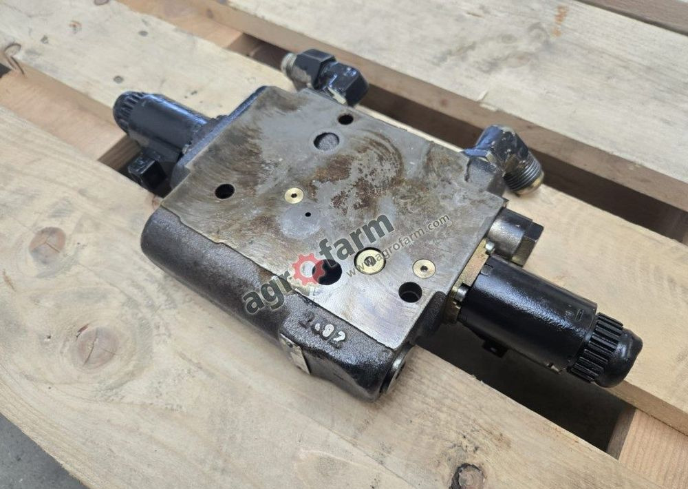 Zawór EHR Valtra T171, T181, T191 - Hydraulik: bild 2 Zawór EHR Valtra T171, T181, T191 - Hydraulik: bild 2