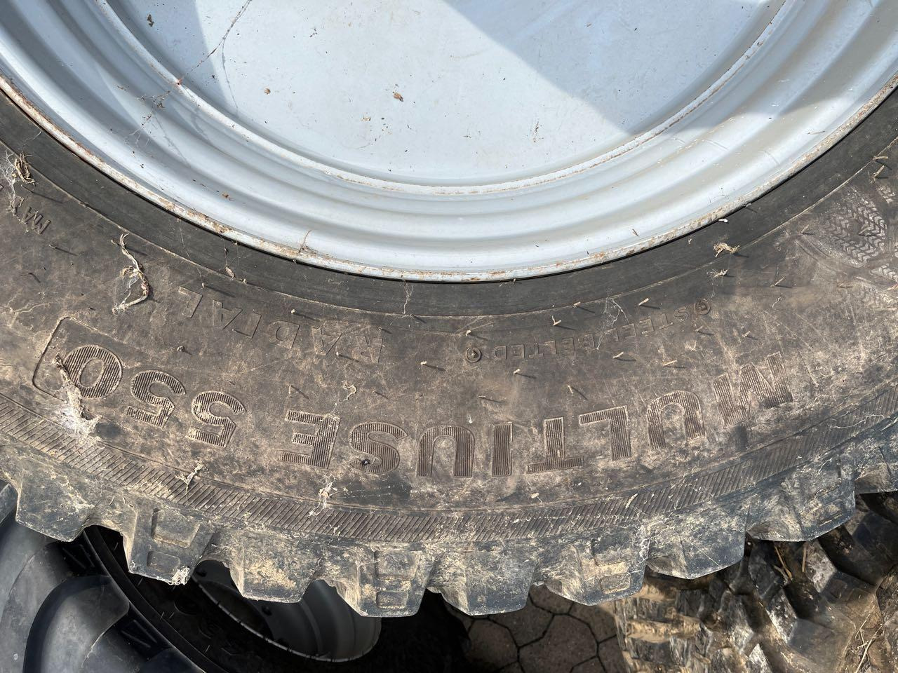 Alliance Multiuse 550 - Däck: bild 2 Alliance Multiuse 550 - Däck: bild 2