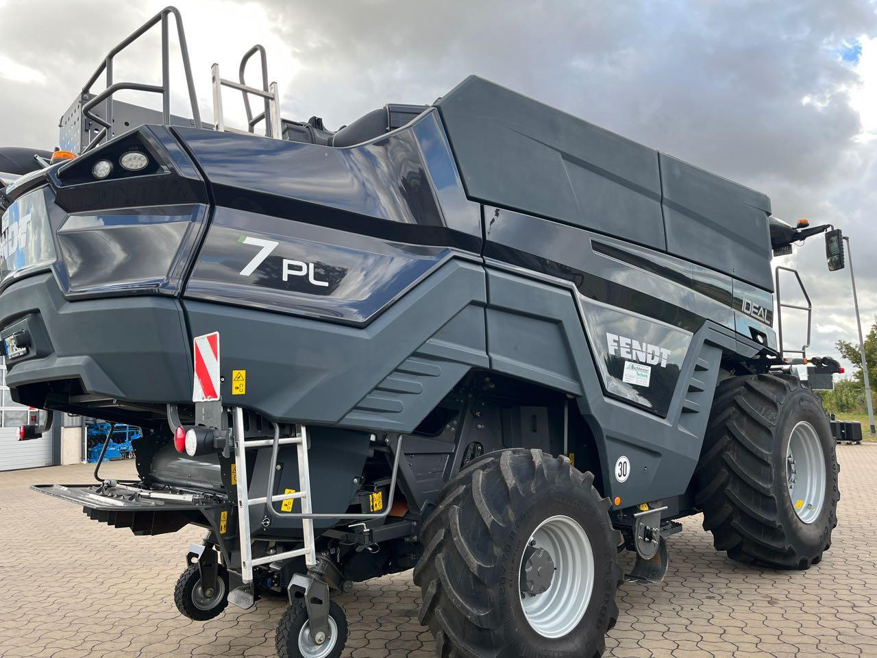 Fendt Ideal 7 ParaLevel Gen3 - Skördetröska: bild 2 Fendt Ideal 7 ParaLevel Gen3 - Skördetröska: bild 2