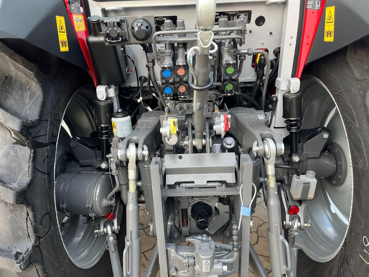 Massey Ferguson 5M.115 Dyna-4 Essential - Traktor: bild 5 Massey Ferguson 5M.115 Dyna-4 Essential - Traktor: bild 5