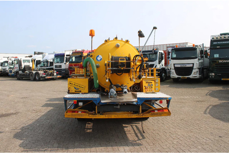 DAF LF 45.130 + RON 4.000LITER - Sugbil: bild 4 DAF LF 45.130 + RON 4.000LITER - Sugbil: bild 4