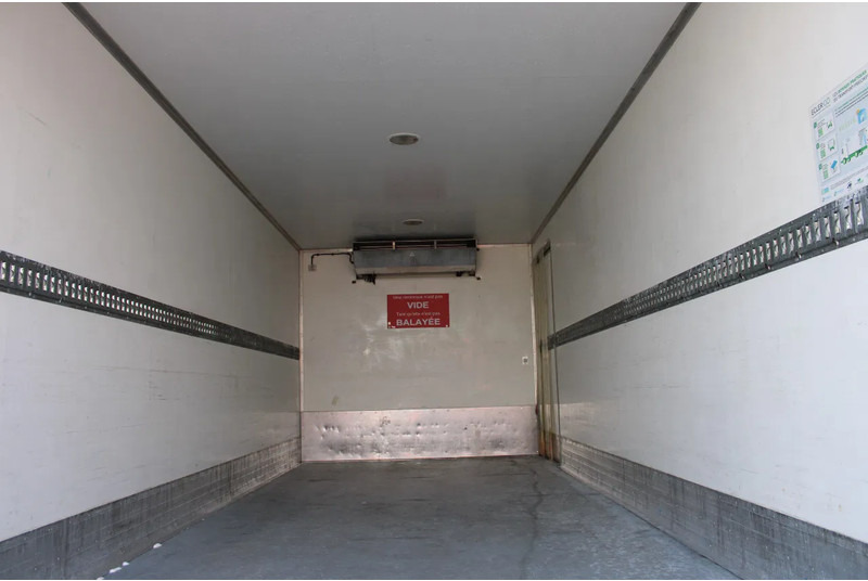 Iveco Eurocargo 140E + CARRIER + MANUAL + ATP!! LIFT + EURO 5 - Kylbil lastbil: bild 5 Iveco Eurocargo 140E + CARRIER + MANUAL + ATP!! LIFT + EURO 5 - Kylbil lastbil: bild 5