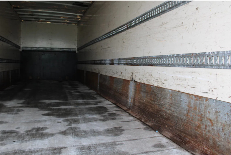 Lastbil med skåp Iveco Eurocargo 160e25 + lift + euro 6: bild 11 Lastbil med skåp Iveco Eurocargo 160e25 + lift + euro 6: bild 11