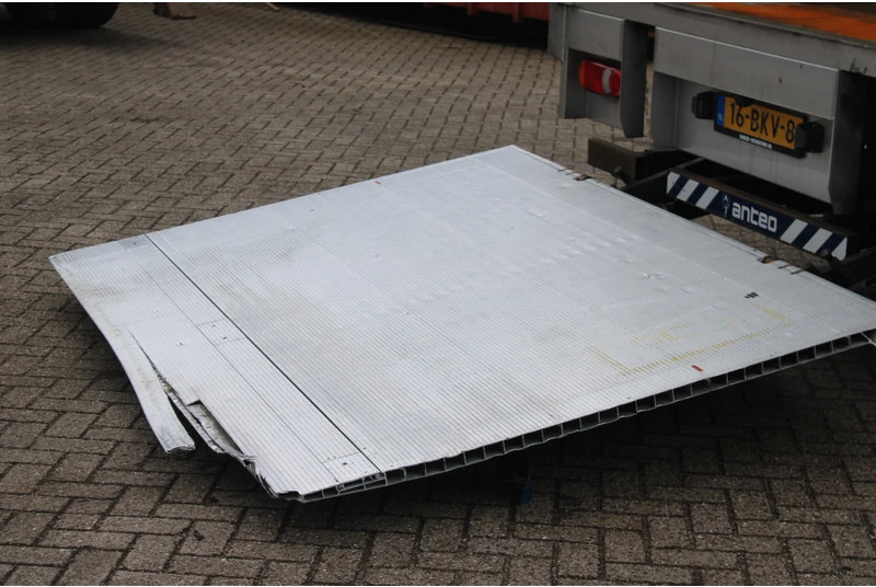 Lastbil med skåp Iveco Eurocargo reserved ! 120 E21 + LIFT + EURO 6 + 12T: bild 9