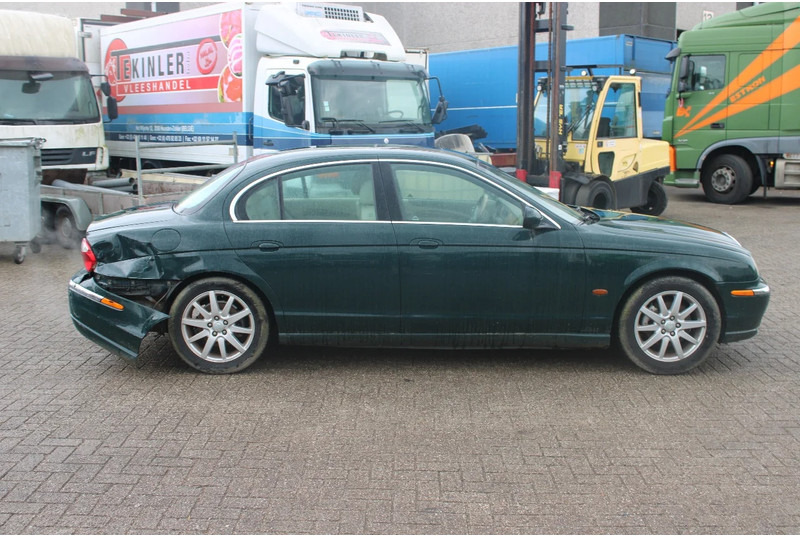 Jaguar S-TYPE 3.0 V6 EXECUTIVE +EURO 3 - Sedan: bild 4 Jaguar S-TYPE 3.0 V6 EXECUTIVE +EURO 3 - Sedan: bild 4