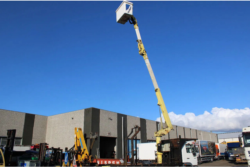 MAN 14.224 + EURO 2 + PTO + EFFER 95 / 2S + 11.5meter platform - Kranbil: bild 4 MAN 14.224 + EURO 2 + PTO + EFFER 95 / 2S + 11.5meter platform - Kranbil: bild 4