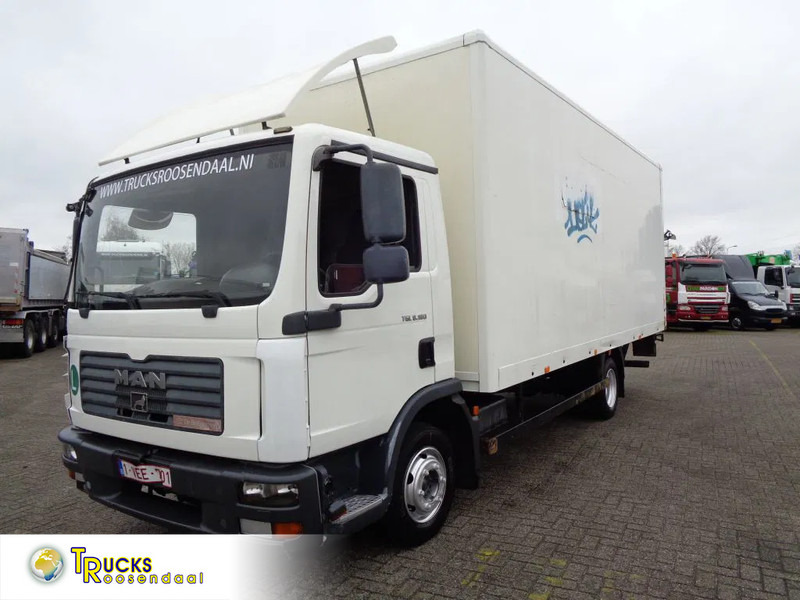 MAN TGL 8.180 TGL 8.180 + MANUAL + Lift - Lastbil med skåp: bild 1 MAN TGL 8.180 TGL 8.180 + MANUAL + Lift - Lastbil med skåp: bild 1