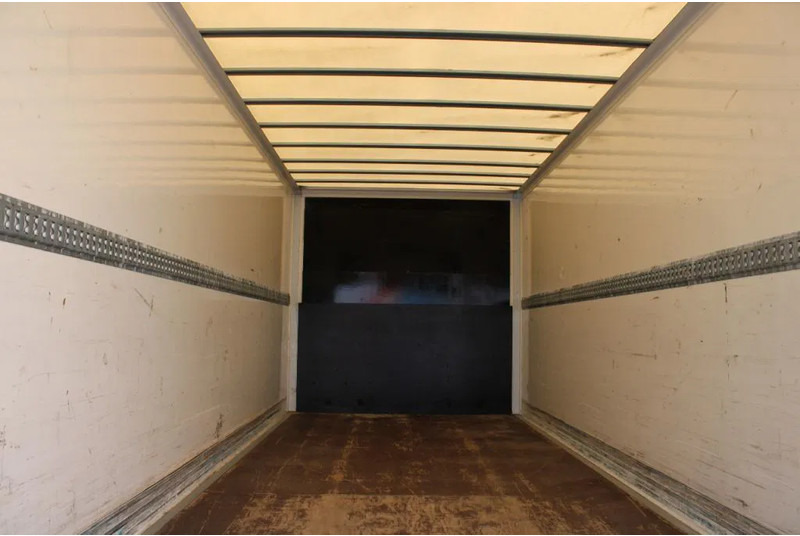 Mercedes-Benz Atego 1221 + EURO 6 + LIFT + 12t - Lastbil med skåp: bild 5 Mercedes-Benz Atego 1221 + EURO 6 + LIFT + 12t - Lastbil med skåp: bild 5