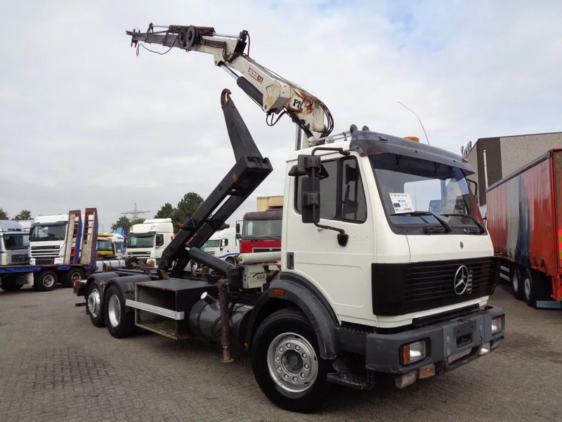 Mercedes-Benz SK 2433 + Semi-Auto + PTO + Serie 14 Crane + 3 pedals - Kranbil: bild 3 Mercedes-Benz SK 2433 + Semi-Auto + PTO + Serie 14 Crane + 3 pedals - Kranbil: bild 3