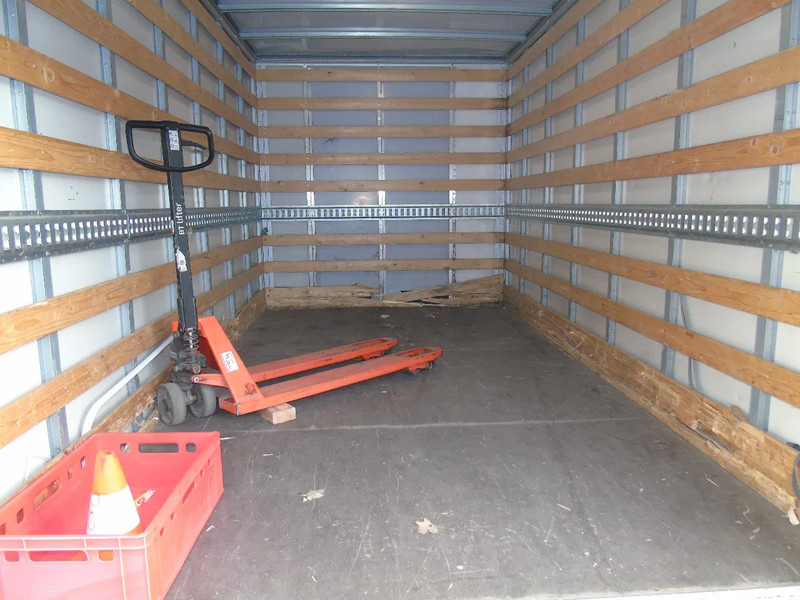 Mercedes-Benz Sprinter 314 + lift - Volymskåp: bild 4 Mercedes-Benz Sprinter 314 + lift - Volymskåp: bild 4