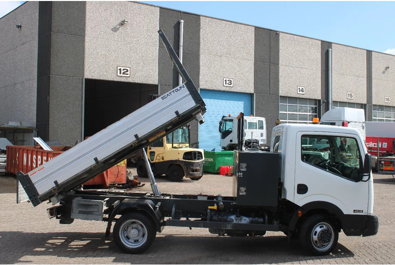 Nissan 45.13 + EURO 4 + C patent + tipper + MANUAL - Tippbil lastbil: bild 4 Nissan 45.13 + EURO 4 + C patent + tipper + MANUAL - Tippbil lastbil: bild 4