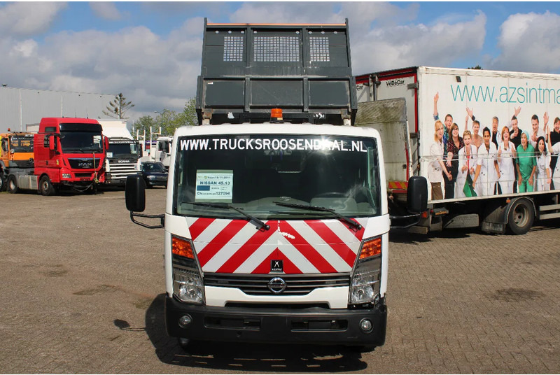 Nissan 45.13 + EURO 4 + C patent + tipper + MANUAL - Tippbil lastbil: bild 2 Nissan 45.13 + EURO 4 + C patent + tipper + MANUAL - Tippbil lastbil: bild 2