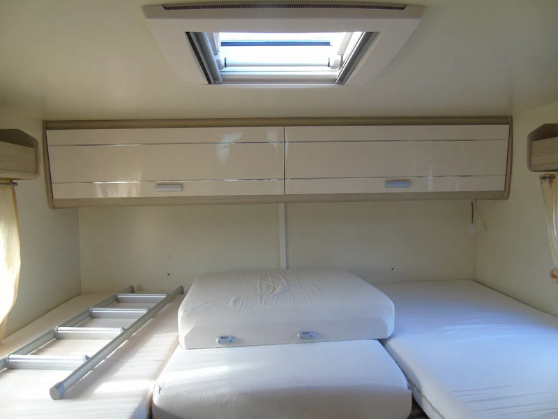 PLA H380 + FULL OPTION - Halvintegrerad husbil: bild 4 PLA H380 + FULL OPTION - Halvintegrerad husbil: bild 4