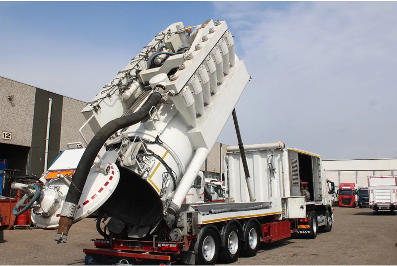 Stokota ECOTA + 16.600 LITER + VOLVO ENGINE S/P + TIPPER / VACUUM WITTIG - Tanktrailer: bild 3 Stokota ECOTA + 16.600 LITER + VOLVO ENGINE S/P + TIPPER / VACUUM WITTIG - Tanktrailer: bild 3