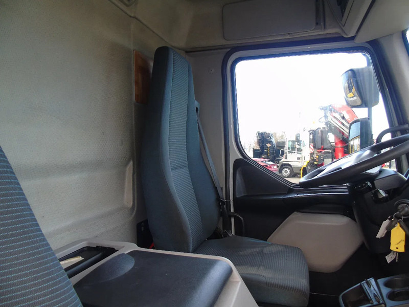 Lastbil med skåp Volvo FL 12.240 + LIFT + EURO 5: bild 13 Lastbil med skåp Volvo FL 12.240 + LIFT + EURO 5: bild 13