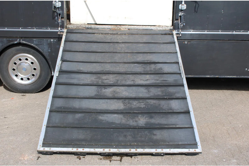 Volvo FL 614 + MANUAL + EURO 0 - Hästbuss: bild 3 Volvo FL 614 + MANUAL + EURO 0 - Hästbuss: bild 3