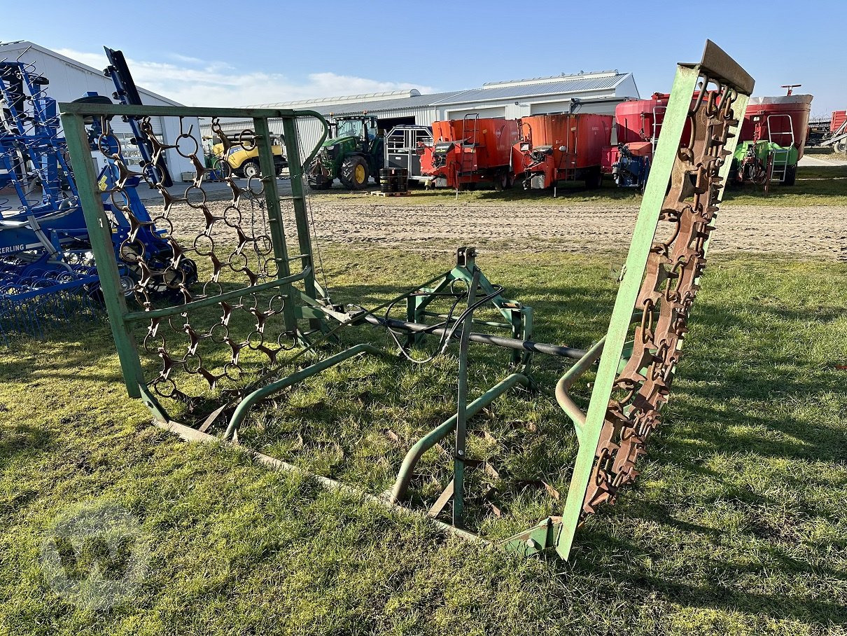 Düvelsdorf DGE604 - Gräsharv: bild 4 Düvelsdorf DGE604 - Gräsharv: bild 4