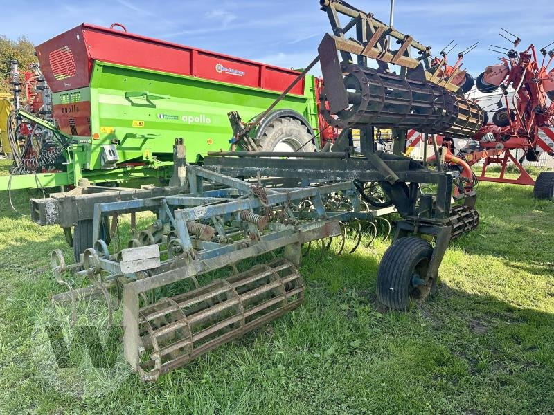 Fortschritt Kombinator T890 - Maskin för jordbearbetning: bild 1 Fortschritt Kombinator T890 - Maskin för jordbearbetning: bild 1