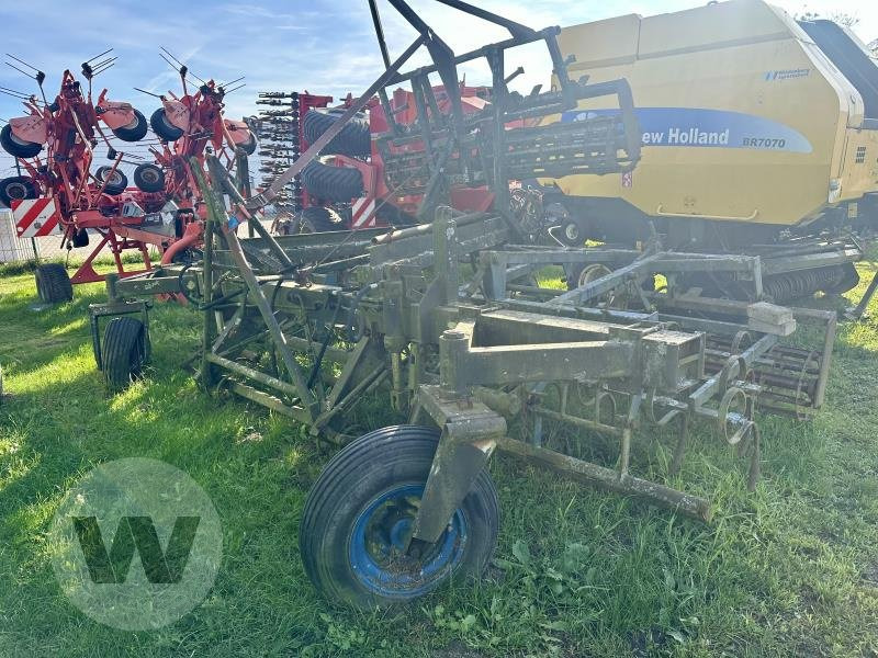 Fortschritt Kombinator T890 - Maskin för jordbearbetning: bild 2 Fortschritt Kombinator T890 - Maskin för jordbearbetning: bild 2