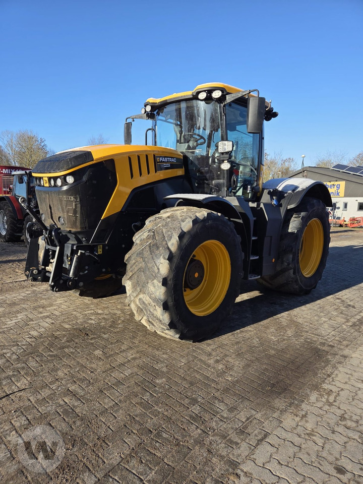 JCB FasTrac 8330 - Traktor: bild 1 JCB FasTrac 8330 - Traktor: bild 1