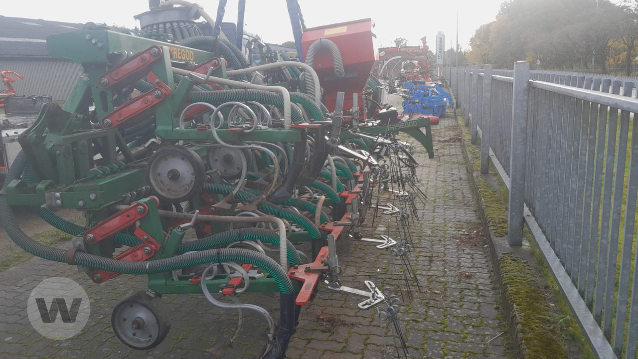 Thyregod TRV 12 - Jord injektor: bild 2 Thyregod TRV 12 - Jord injektor: bild 2