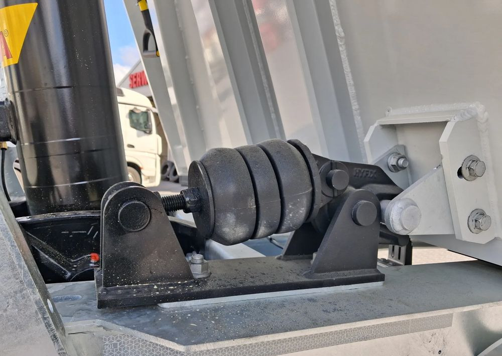 Zaslaw Aluminiowa skrzynia 28-33m3 - Tippbil semitrailer: bild 5 Zaslaw Aluminiowa skrzynia 28-33m3 - Tippbil semitrailer: bild 5