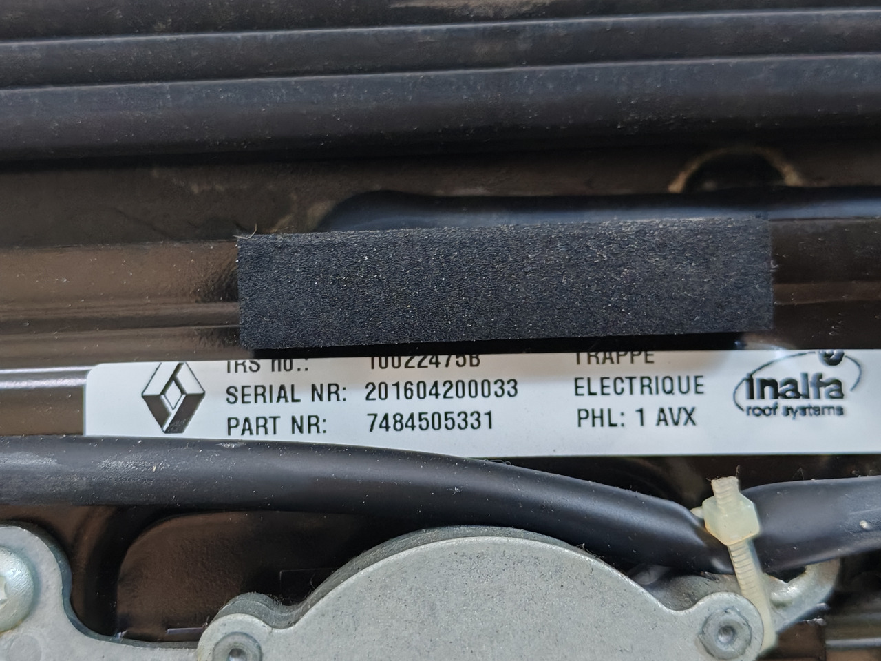 RENAULT RANGE T / SUNROOF / 7484505331 - Fönster och reservdelar: bild 5 RENAULT RANGE T / SUNROOF / 7484505331 - Fönster och reservdelar: bild 5