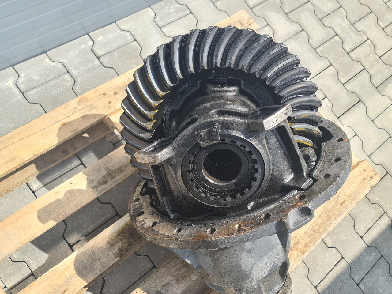 VOLVO DIFFERENTIAL DIFF / MS18X / RSS1360 / RATIO 2.85 37-13 / WORLDWIDE DELIVERY - Bakaxel: bild 3 VOLVO DIFFERENTIAL DIFF / MS18X / RSS1360 / RATIO 2.85 37-13 / WORLDWIDE DELIVERY - Bakaxel: bild 3
