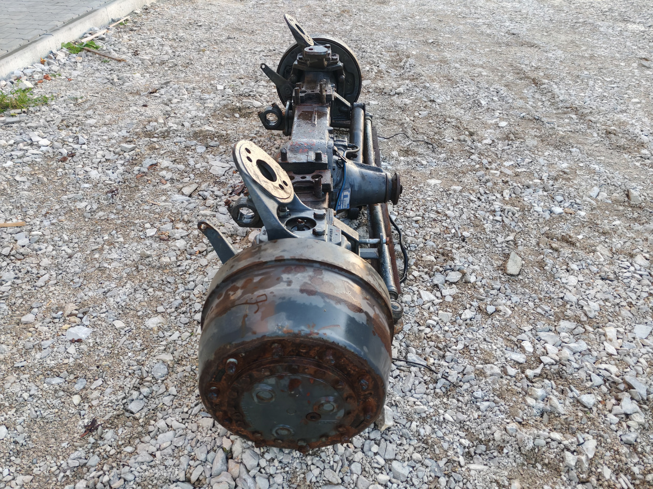 VOLVO FH FM FMX / FRONT DRIVE AXLE 4X4 6X6 / APL-9000 / RATIO: 6.89/2.07 - Framaxel: bild 3 VOLVO FH FM FMX / FRONT DRIVE AXLE 4X4 6X6 / APL-9000 / RATIO: 6.89/2.07 - Framaxel: bild 3