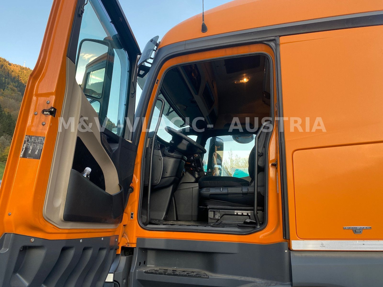 Mercedes-Benz 2542 - Containerbil/ Växelflak lastbil: bild 3 Mercedes-Benz 2542 - Containerbil/ Växelflak lastbil: bild 3