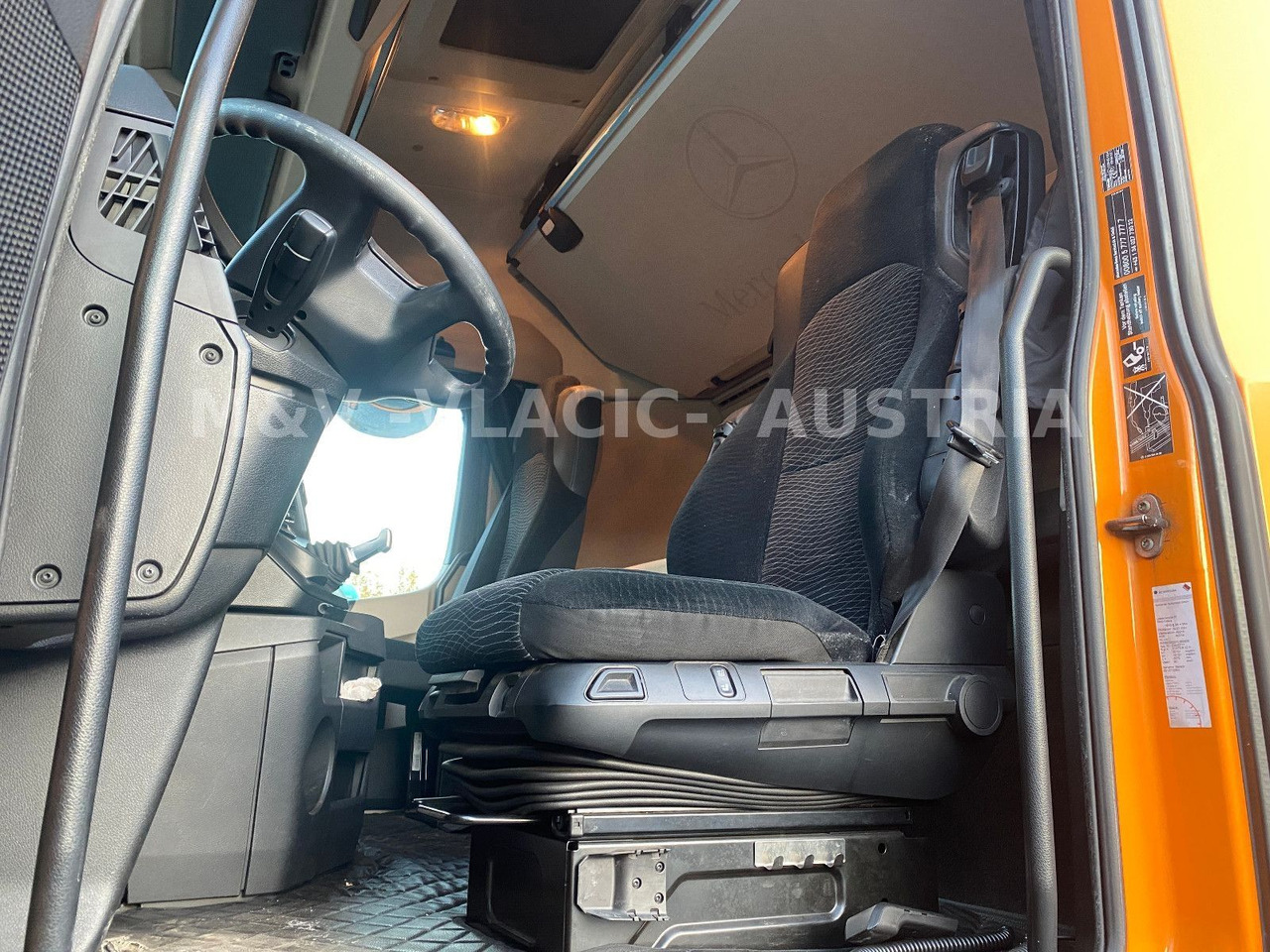 Mercedes-Benz 2542 - Containerbil/ Växelflak lastbil: bild 4 Mercedes-Benz 2542 - Containerbil/ Växelflak lastbil: bild 4