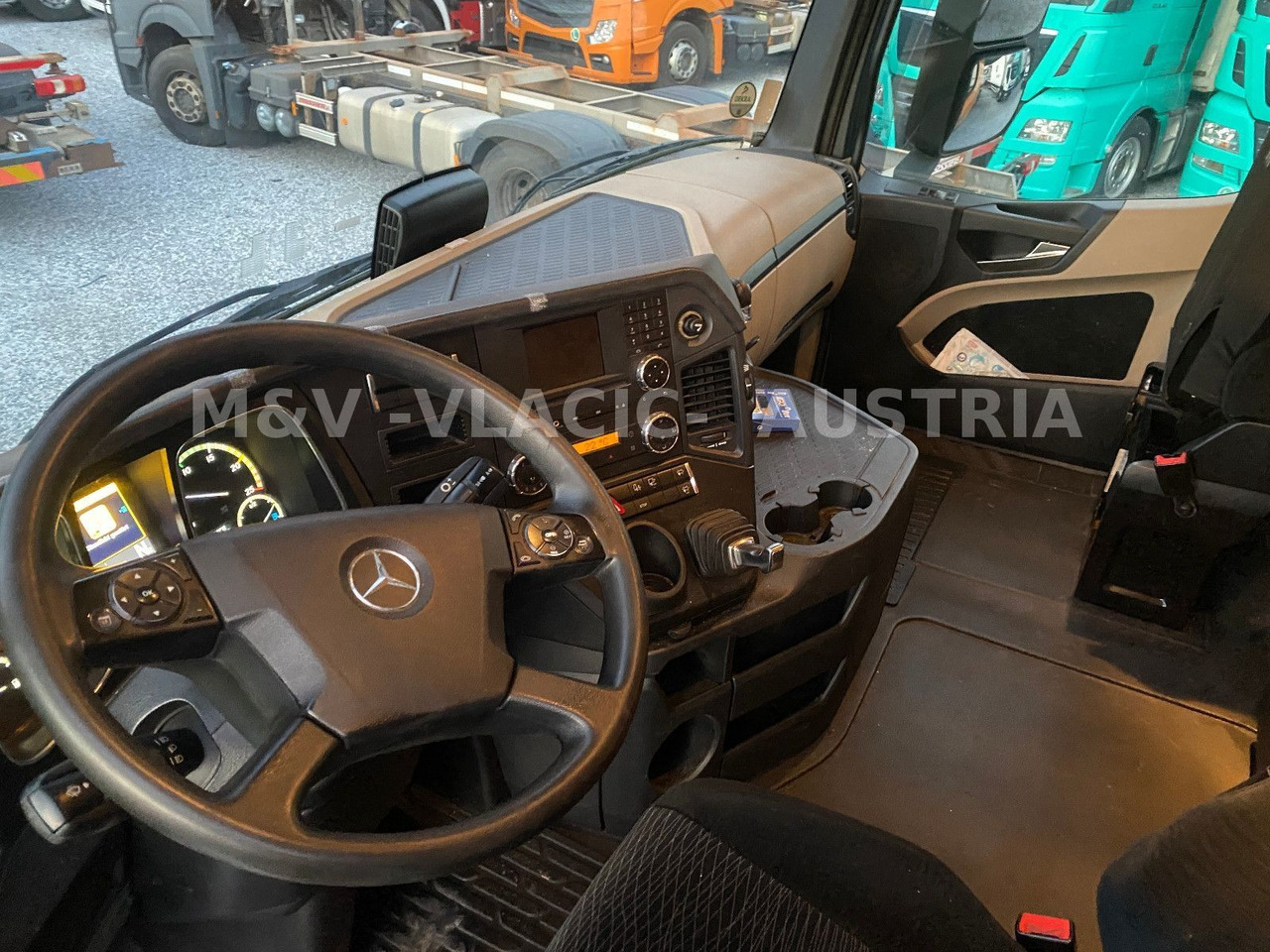 Mercedes-Benz 2542 - Containerbil/ Växelflak lastbil: bild 4 Mercedes-Benz 2542 - Containerbil/ Växelflak lastbil: bild 4