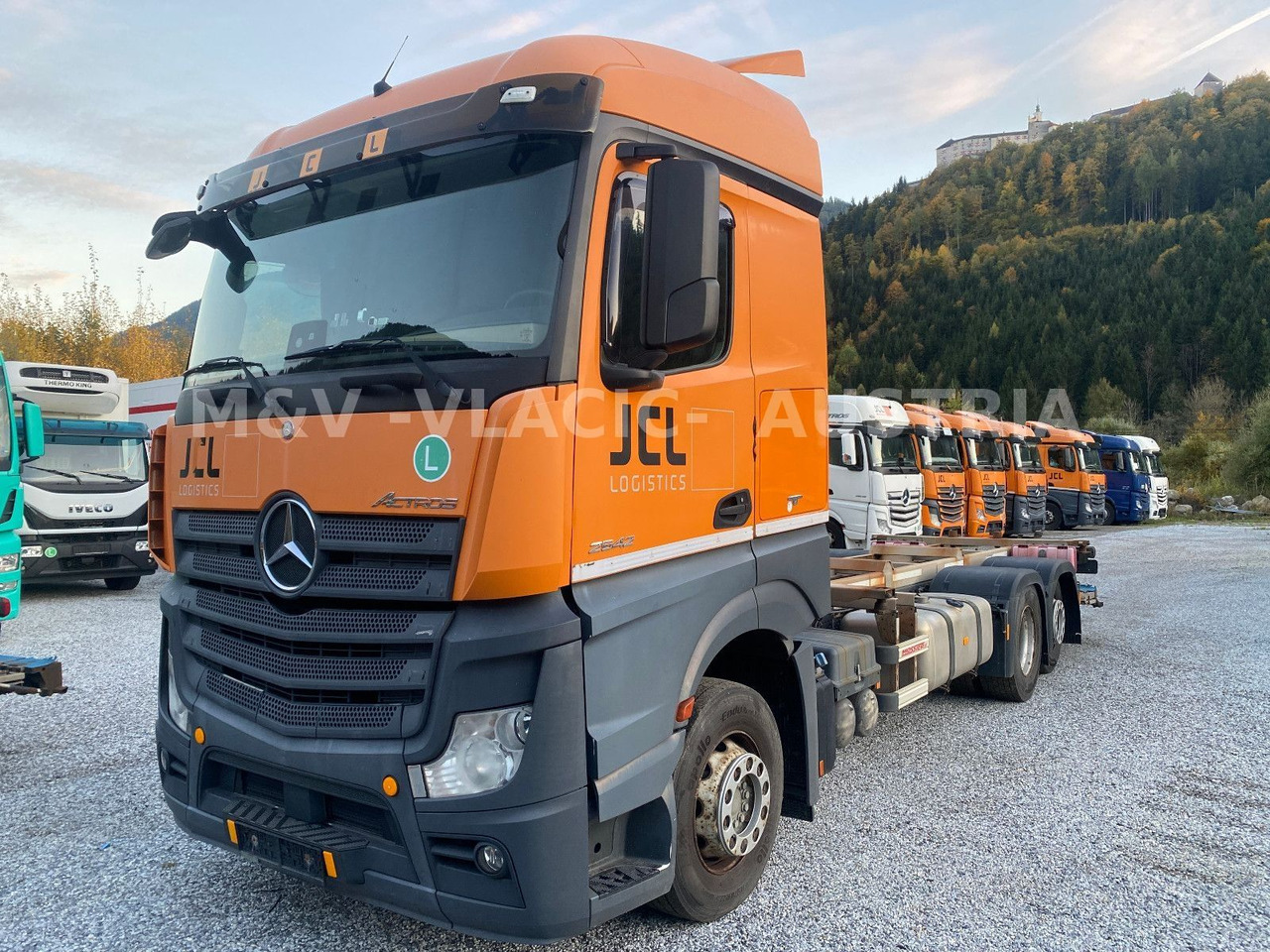 Mercedes-Benz 2542 - Containerbil/ Växelflak lastbil: bild 1 Mercedes-Benz 2542 - Containerbil/ Växelflak lastbil: bild 1