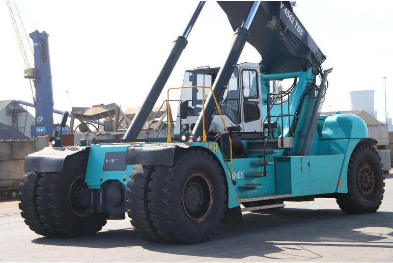 KONECRANES 4542TB5 - Reachstacker: bild 4 KONECRANES 4542TB5 - Reachstacker: bild 4