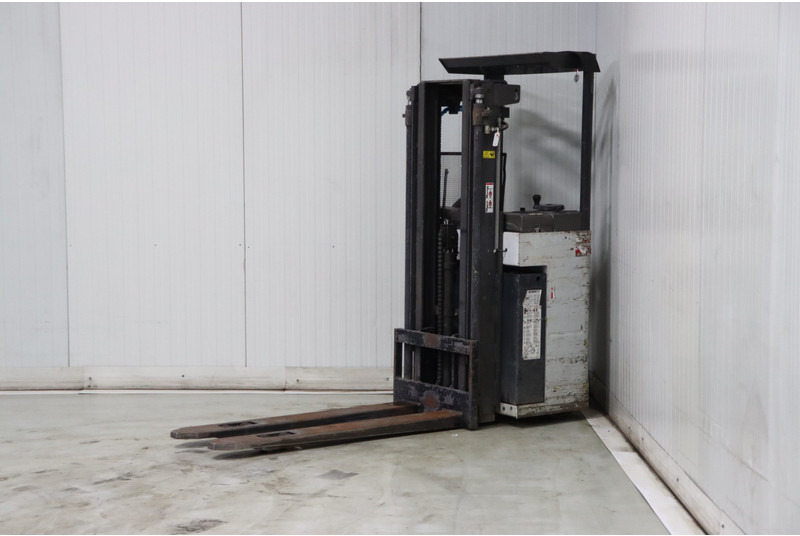 Nissan AJN160 - Skjutstativtruck: bild 4 Nissan AJN160 - Skjutstativtruck: bild 4