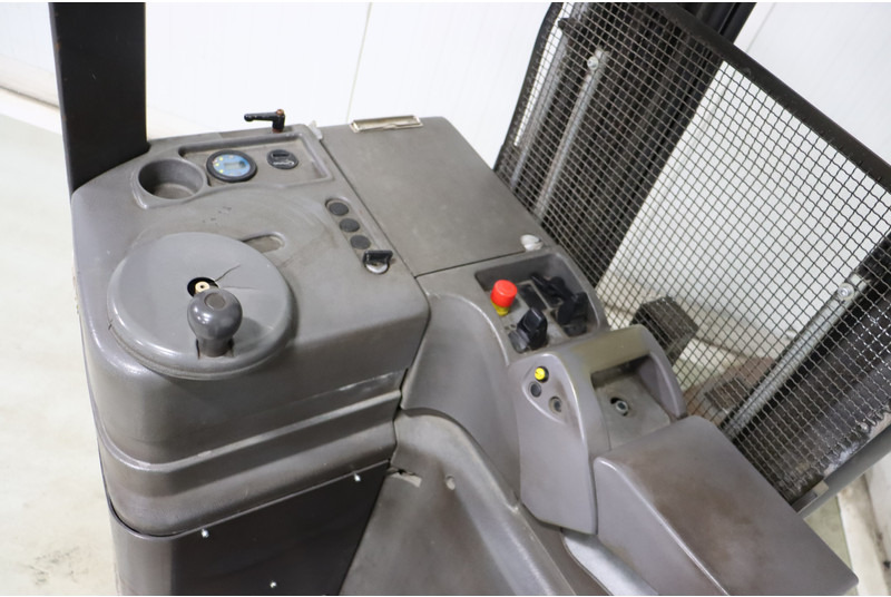 Nissan AJN160 - Skjutstativtruck: bild 2 Nissan AJN160 - Skjutstativtruck: bild 2