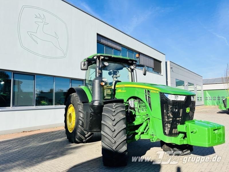 John Deere 8320R E23-PowerShift - Traktor: bild 1 John Deere 8320R E23-PowerShift - Traktor: bild 1