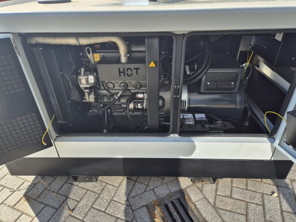 BRINKMAN & NIEMEIJER diesel generator - Elgenerator: bild 5 BRINKMAN & NIEMEIJER diesel generator - Elgenerator: bild 5