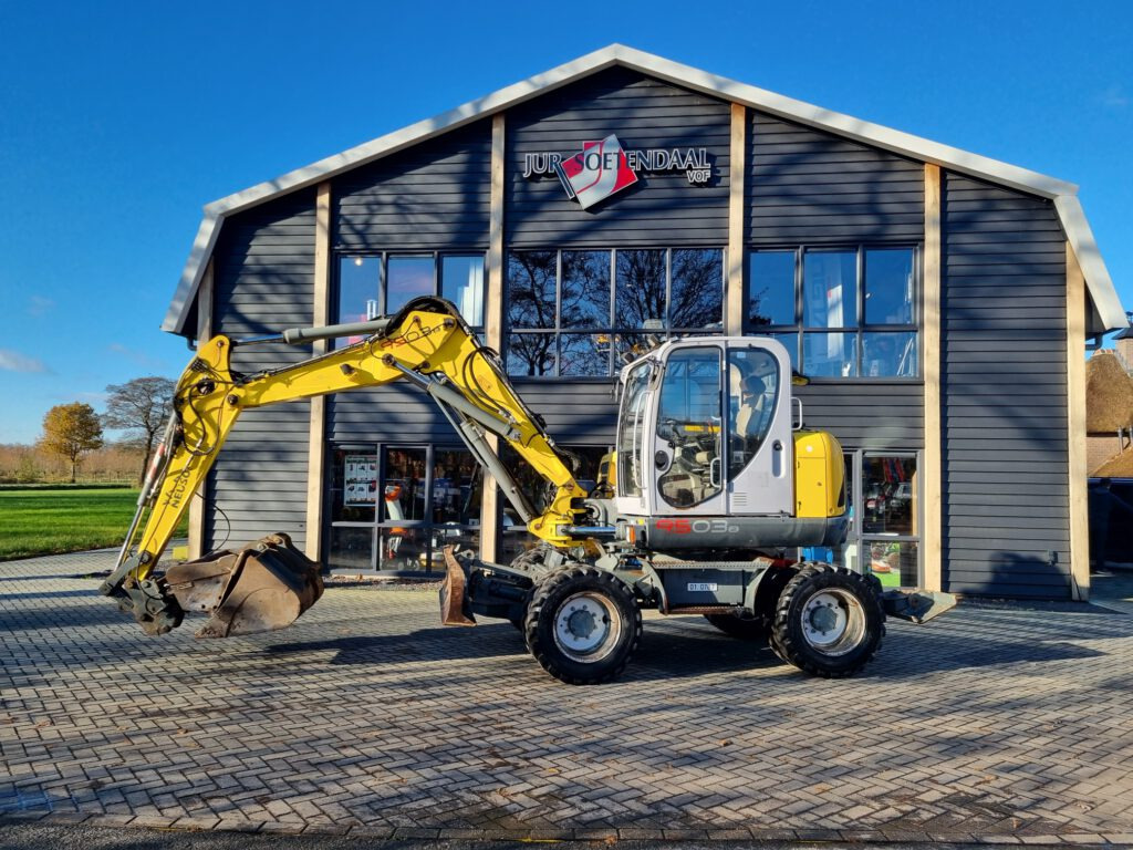 NEUSON 9503 - Grävmaskin på däck: bild 1 NEUSON 9503 - Grävmaskin på däck: bild 1