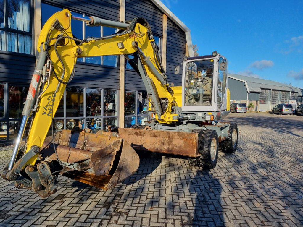 NEUSON 9503 - Grävmaskin på däck: bild 2 NEUSON 9503 - Grävmaskin på däck: bild 2