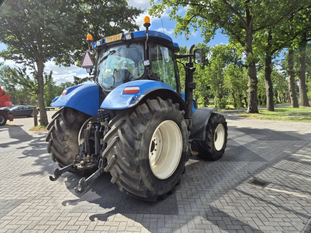 NEW HOLLAND T6080 - Traktor: bild 5 NEW HOLLAND T6080 - Traktor: bild 5