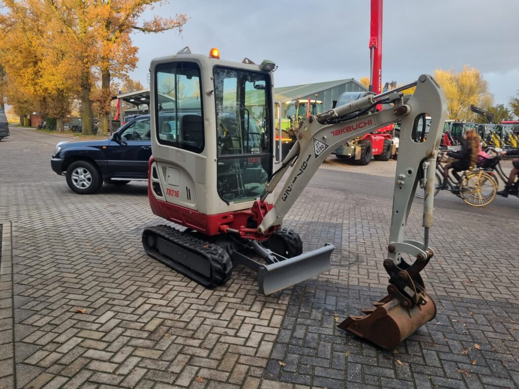 TAKEUCHI TB216 minidigger - Minigrävmaskin: bild 5 TAKEUCHI TB216 minidigger - Minigrävmaskin: bild 5