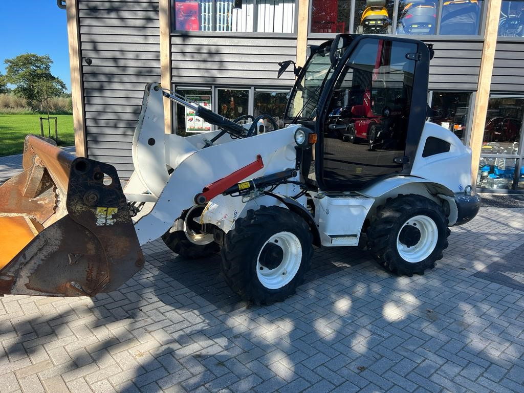 Used YANMAR 1201 loader - Hjullastare: bild 1 Used YANMAR 1201 loader - Hjullastare: bild 1