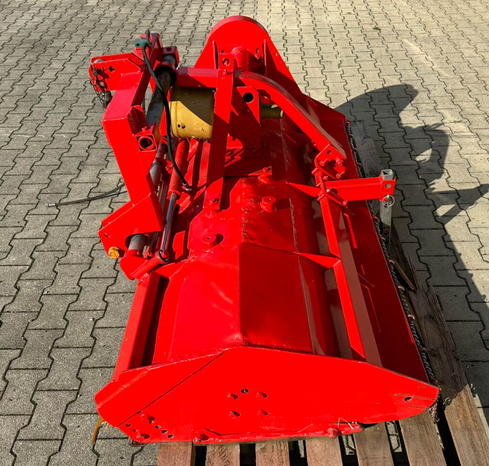 AEBI Frontanbaumulcher 3 Punkt - Slagklippare/ Slagslåtter: bild 3 AEBI Frontanbaumulcher 3 Punkt - Slagklippare/ Slagslåtter: bild 3