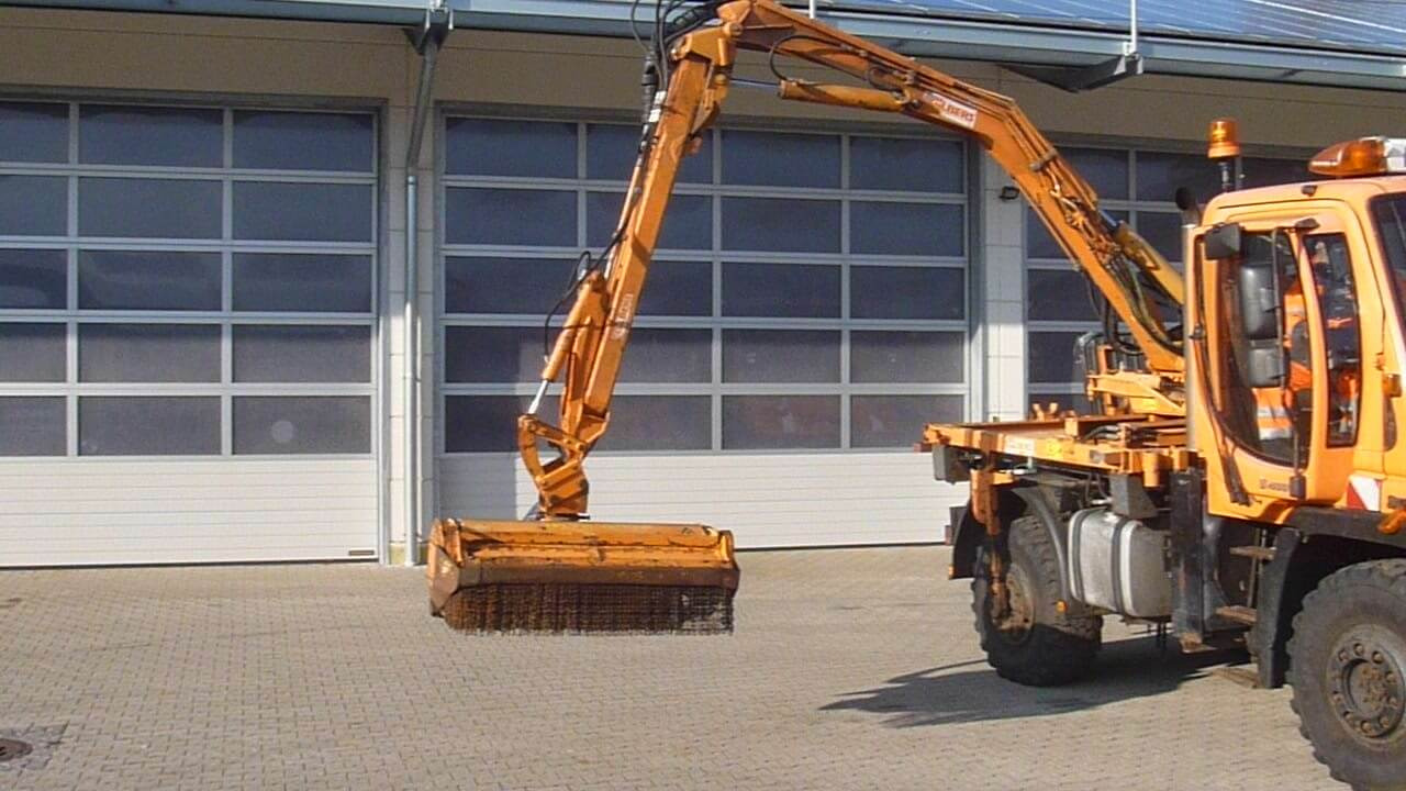 Unimog Aufbaumulcher Gilbers U400ST06EMP - Armklippare: bild 2 Unimog Aufbaumulcher Gilbers U400ST06EMP - Armklippare: bild 2